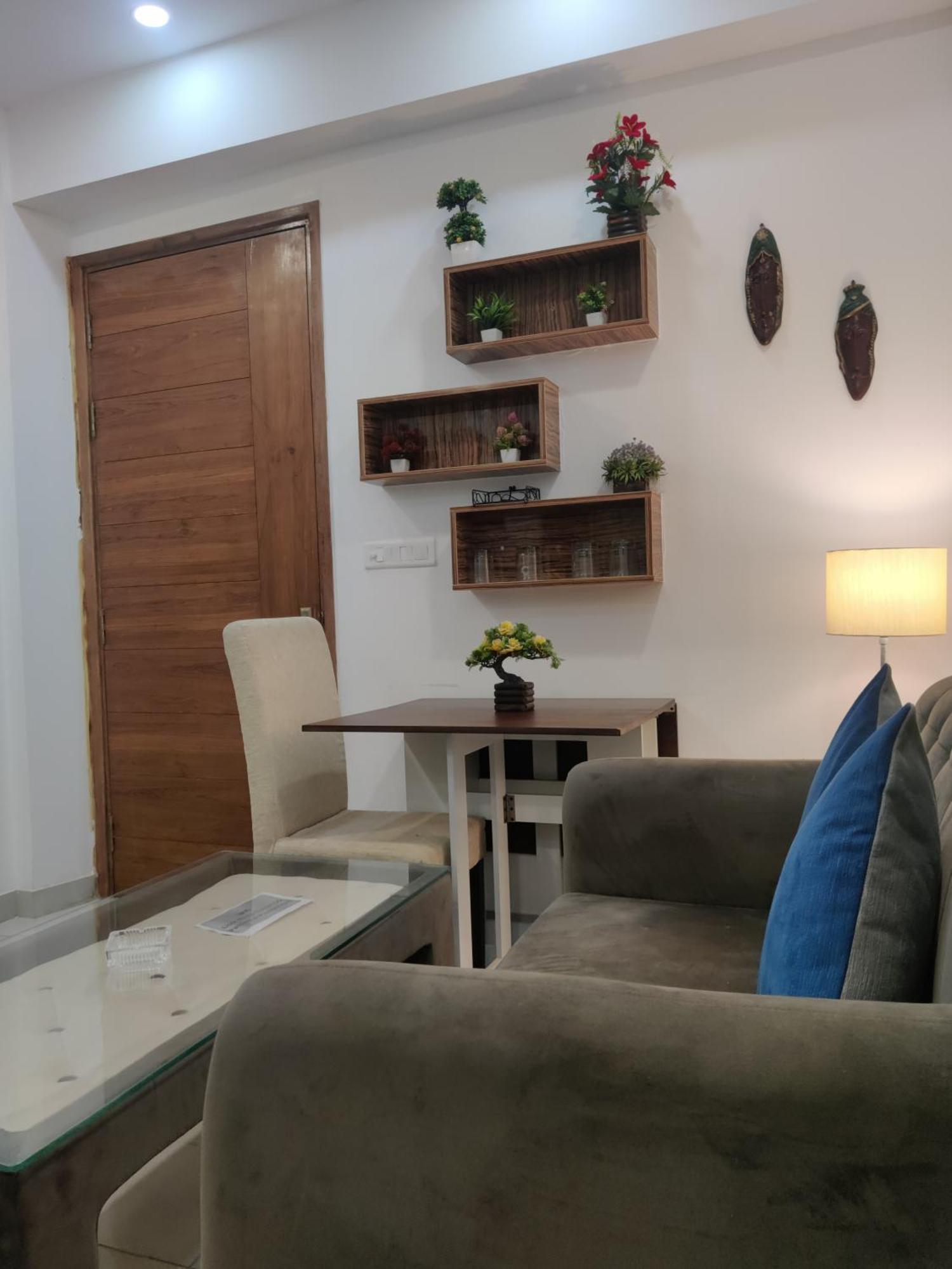 The Forest Stays-Luxury Studio Apartment In Noida Exterior foto