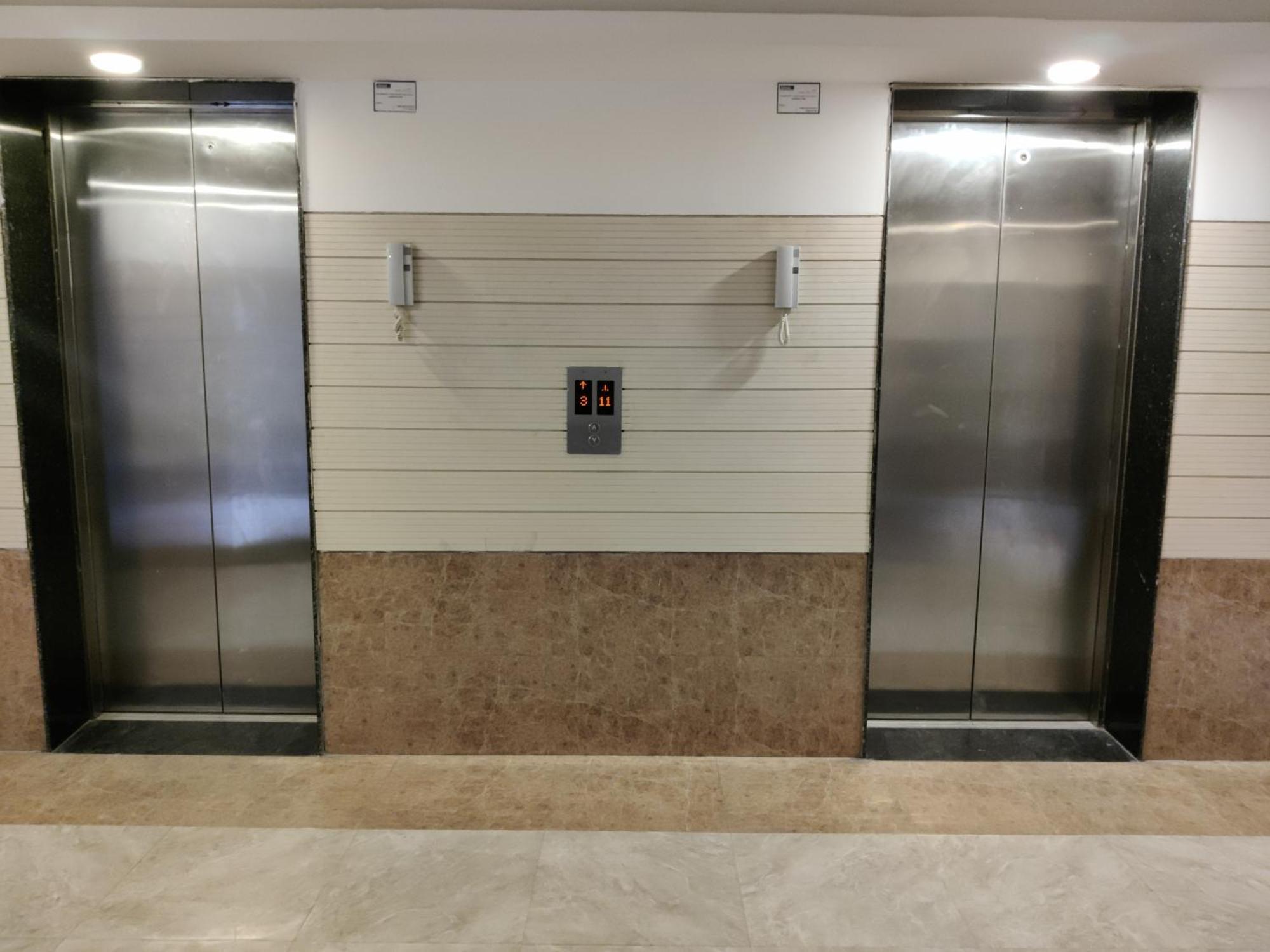 The Forest Stays-Luxury Studio Apartment In Noida Exterior foto